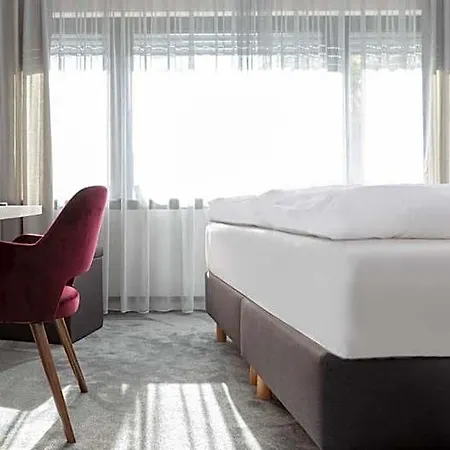 Hotel Huss Limburg 3*