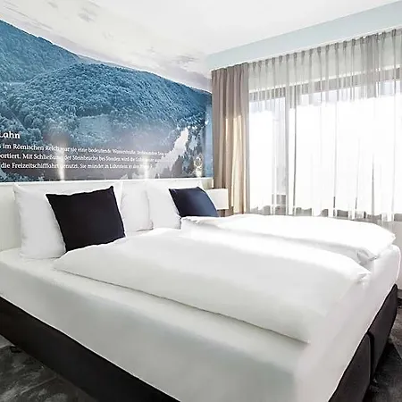 Huss Limburg Hotel 3*